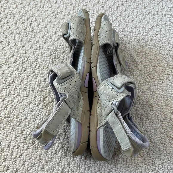 THE NORTH FACE Shoes Girl's Velcro Gray and Purple Sandals Size 3 - Picture 7 of 9